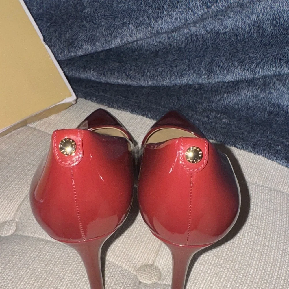 Michael Kors Burgundy Heels - Picture 3 of 11